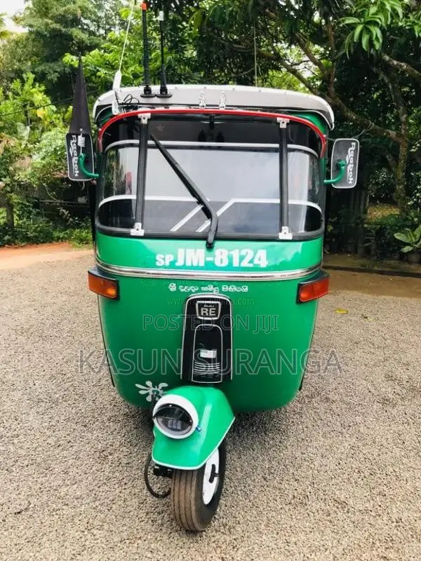 Bajaj RE 2 Stroke 2004 Three Wheel (Used)