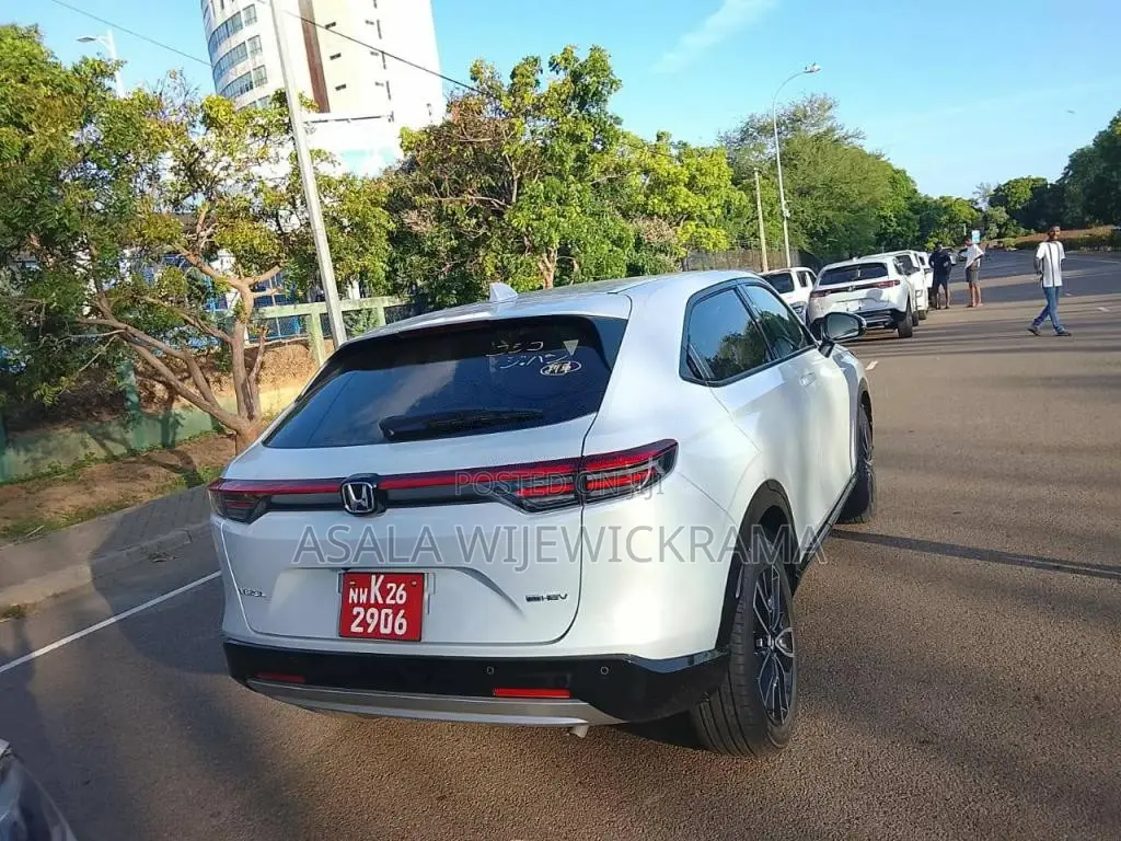 Honda VEZEL Z PREMIUM 2026 SUV (Used)