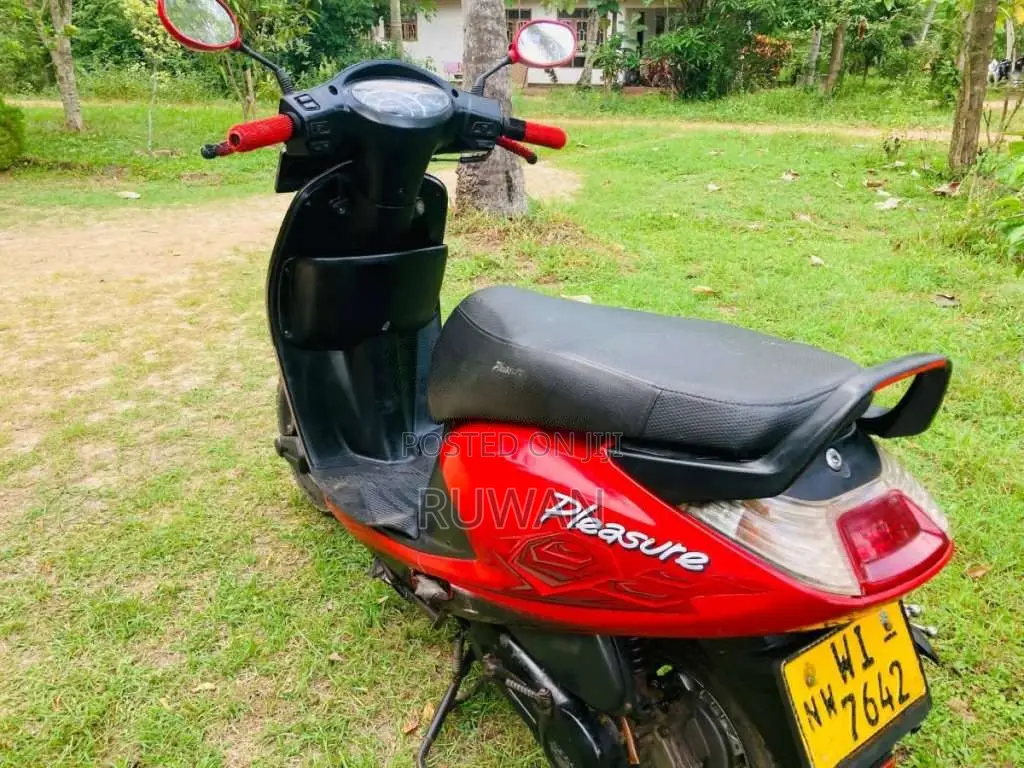 Hero Pleasure 2011 Motorbike (Used)