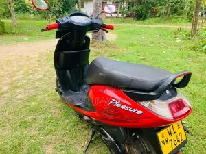 Hero Pleasure 2011 Motorbike (Used)