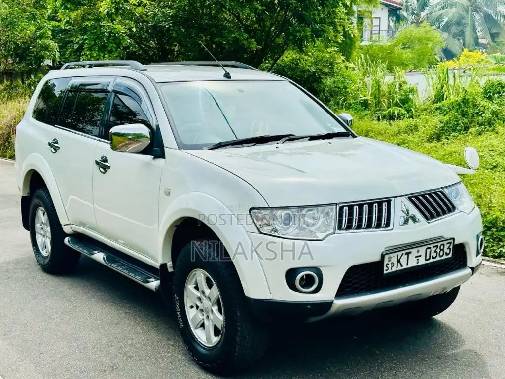 Mitsubishi Montero Sport 2011 SUV (Used)