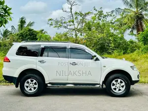 Mitsubishi Montero Sport 2011 SUV (Used)