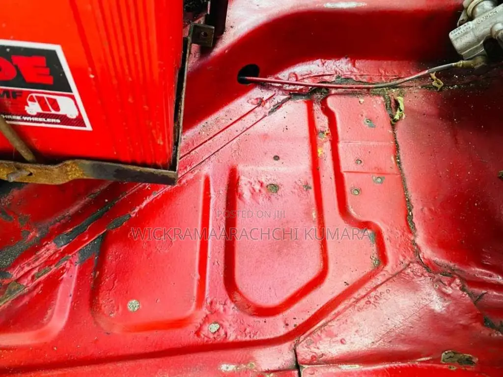 Bajaj 4 Stroke 2010 Three Wheel (Used)
