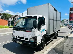 Isuzu ELF 2006 Lorry (Used)