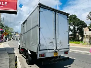 Isuzu ELF 2006 Lorry (Used)