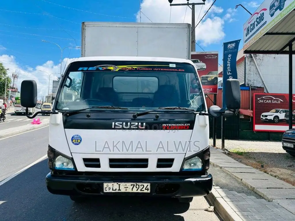 Isuzu ELF 2006 Lorry (Used)