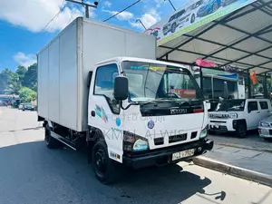 Isuzu ELF 2006 Lorry (Used)