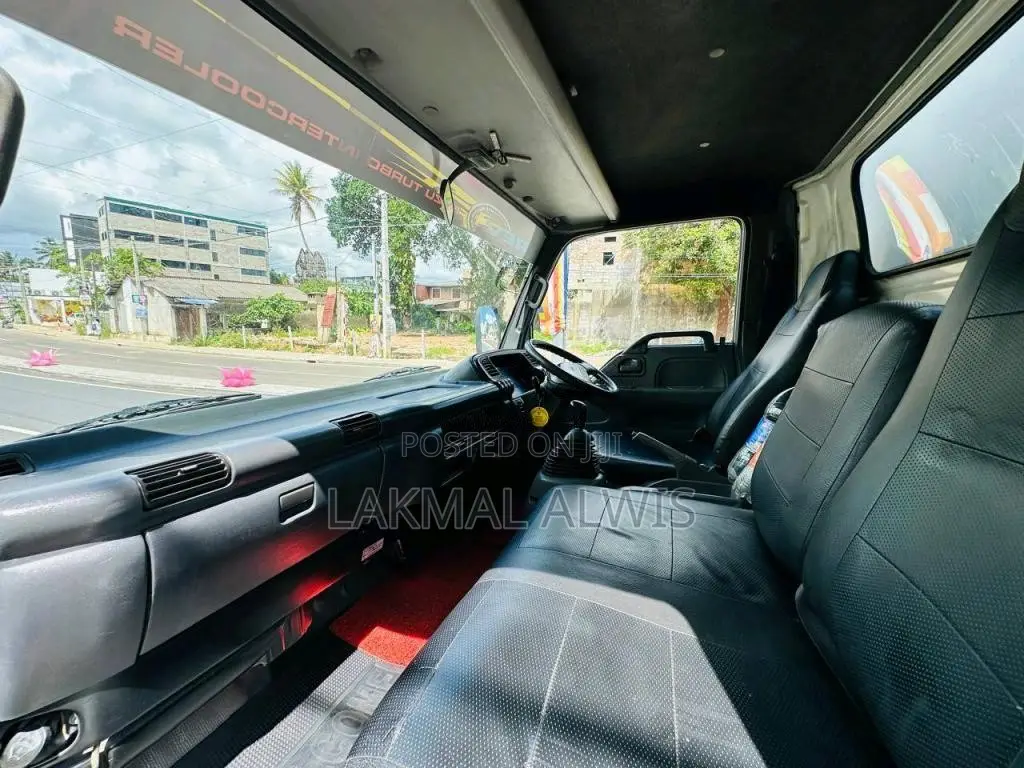 Isuzu ELF 2006 Lorry (Used)