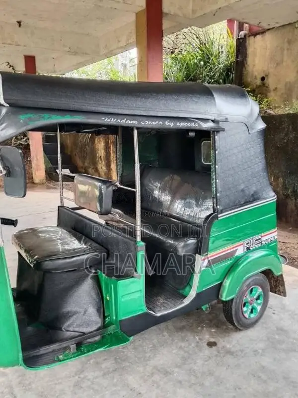 Bajaj RE 1999 Three Wheel (Used)
