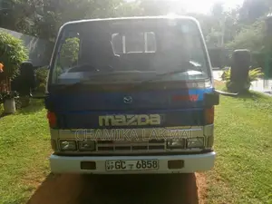 Mazda 105 1995 Lorry (Used)