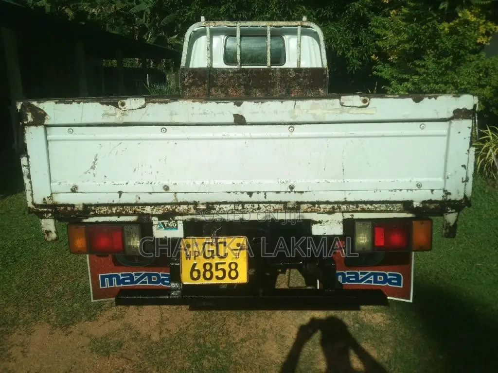 Mazda 105 1995 Lorry (Used)