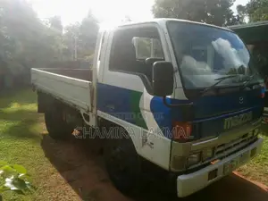 Mazda 105 1995 Lorry (Used)