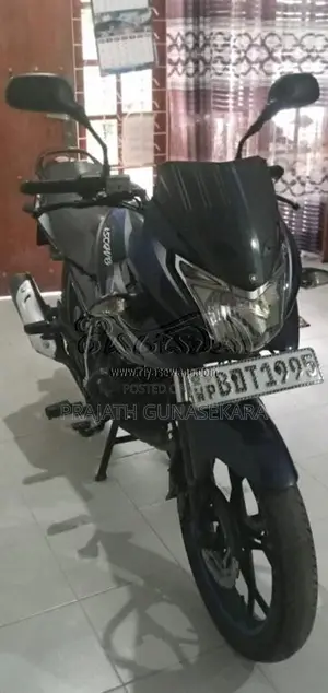 Bajaj  2016 Motorbike (Used)