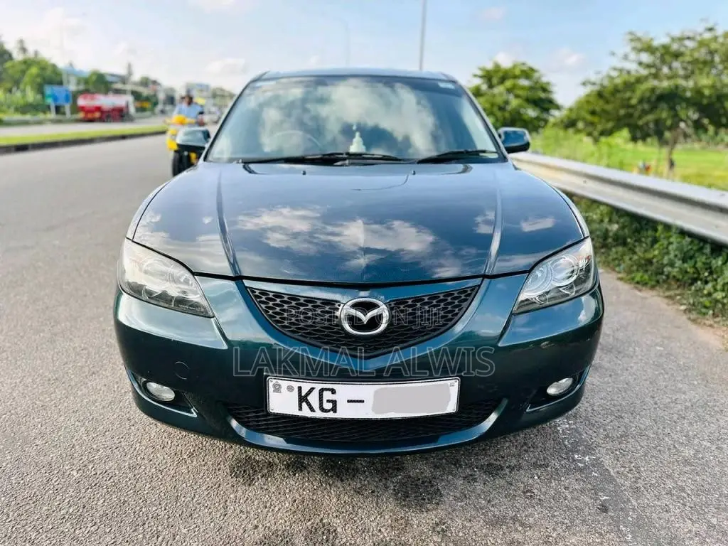 Mazda Axela 2005 Car (Used)