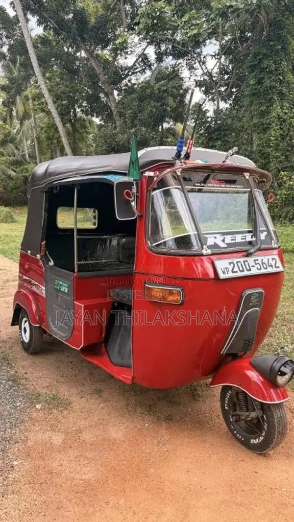 Bajaj RE 2 Stroke 1995 Three Wheel (Used)