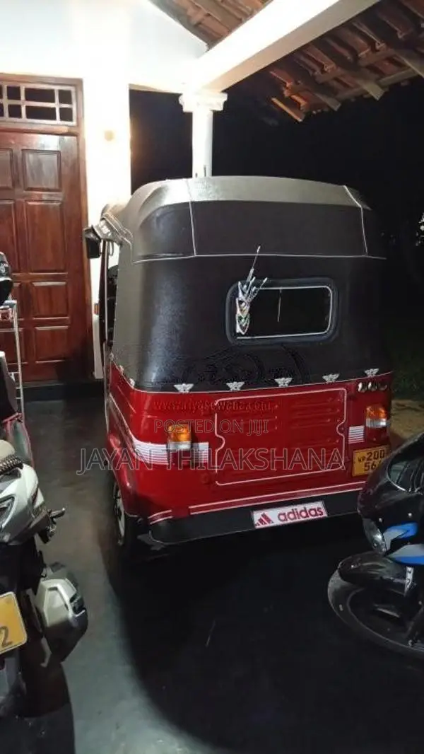 Bajaj RE 2 Stroke 1995 Three Wheel (Used)