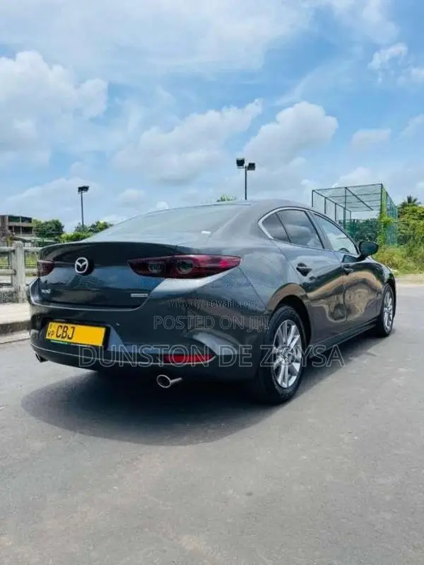 Mazda 3 SKYACTIV-G 2019 Car (Used)