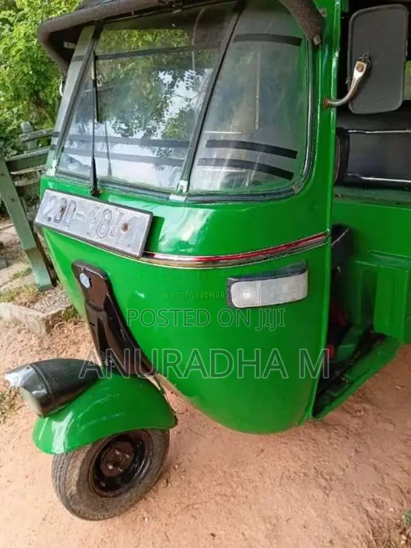 Bajaj RE 1999 Three Wheel (Used)