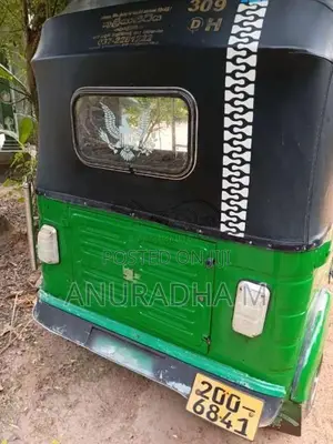 Bajaj RE 1999 Three Wheel (Used)