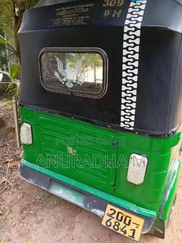 Bajaj RE 1999 Three Wheel (Used)