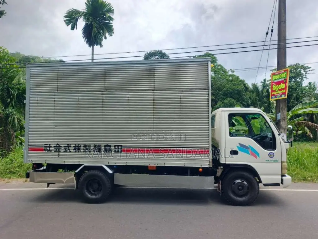 Isuzu ELF 350 2005 Lorry (Used)