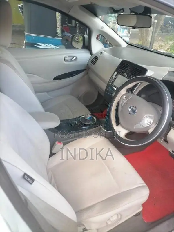 Nissan Leaf 2013 Car (Used)