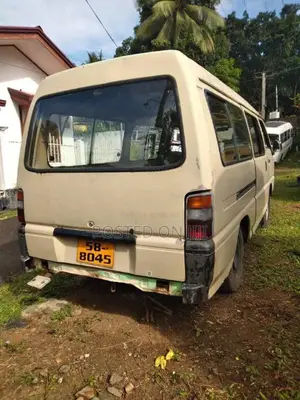 Mitsubishi Po15 1997 Van (Used)