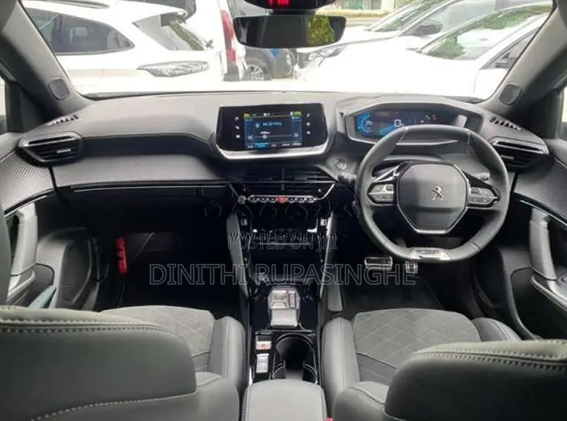 Peugeot 2008 2023 SUV (Used)