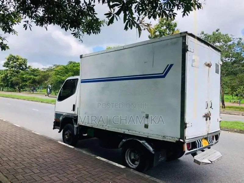 Mitsubishi Canter 2002 Lorry (Used)