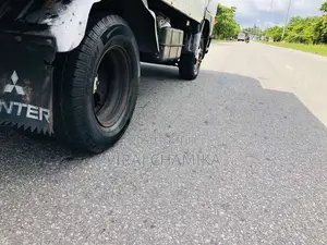 Mitsubishi Canter 2002 Lorry (Used)