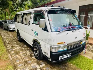 Nissan Caravan 1993 Van (Used)
