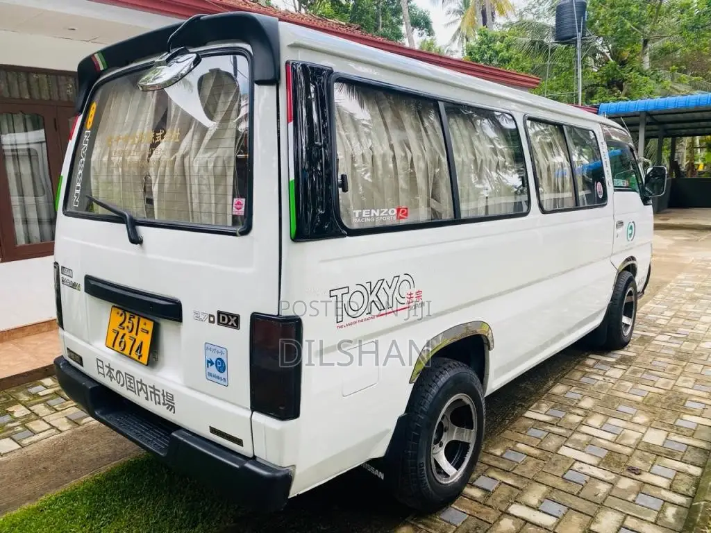 Nissan Caravan 1993 Van (Used)