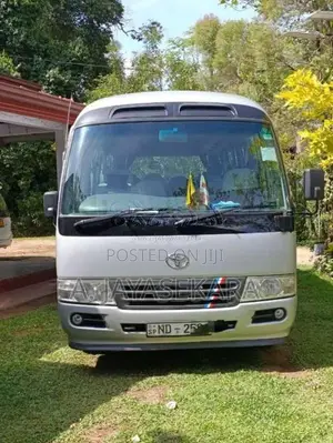 Toyota Coaster 2010 Bus (Used)