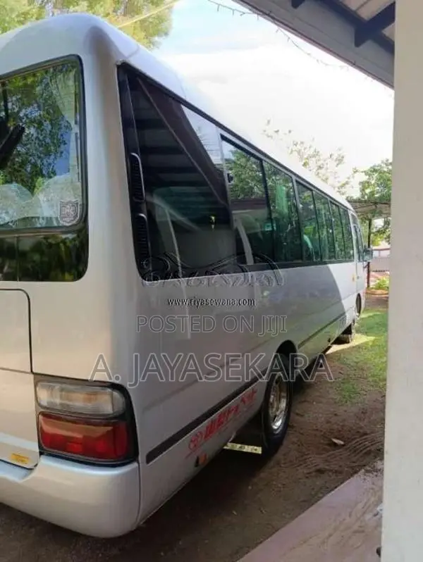 Toyota Coaster 2010 Bus (Used)