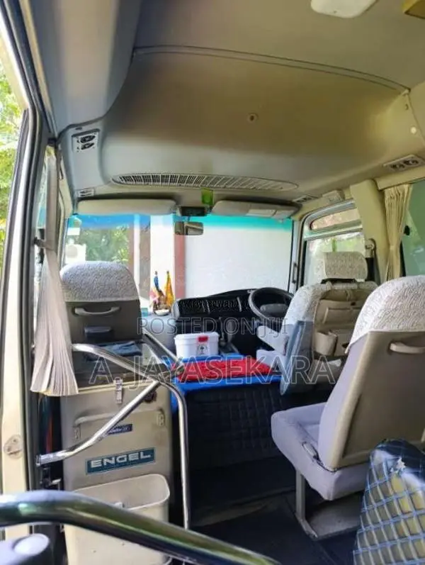 Toyota Coaster 2010 Bus (Used)
