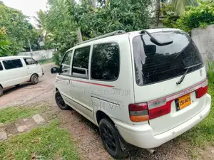 Nissan Serena 1996 Van (Used)