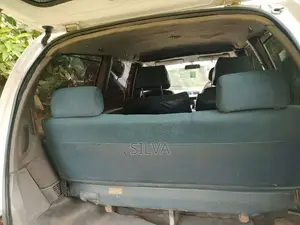 Nissan Serena 1996 Van (Used)