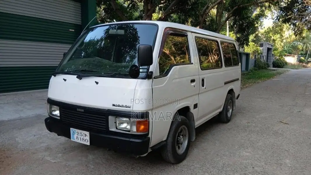 Nissan Caravan VRE 24 1995 Van (Used)