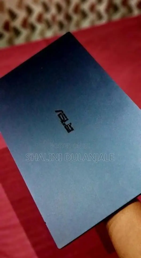ASUS ExpertBook Ryzen 3 8GB RAM 1TB