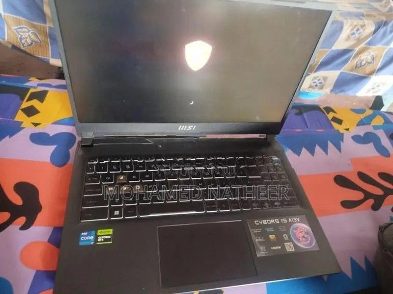 MSI Cyborg 15 A13 | i7-13620H RTX 4050 6GB 16GB RAM 512GB SSD