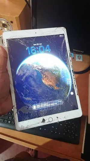 Apple iPad 8th Gen 32GB