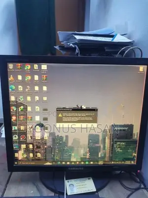 Used Samsung 19' Square Monitor