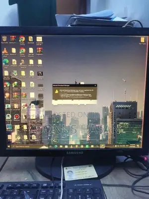 Used Samsung 19' Square Monitor