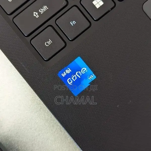 Acer Travelmate P214 Core i5-1135G7 11th Gen 8GB DDR4 256GB NVMe Lapto