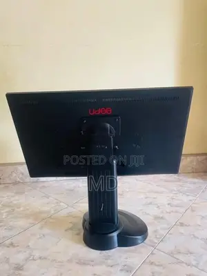 Monitor 21 Inches LED With Speakers