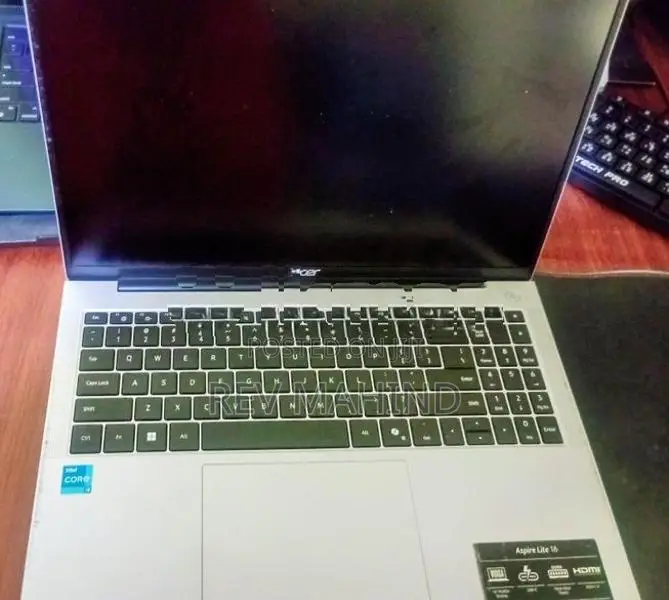 Acer Aspire 16 (AL16-52P) - 13th Gen i3 | 8GB RAM 256GB SSD