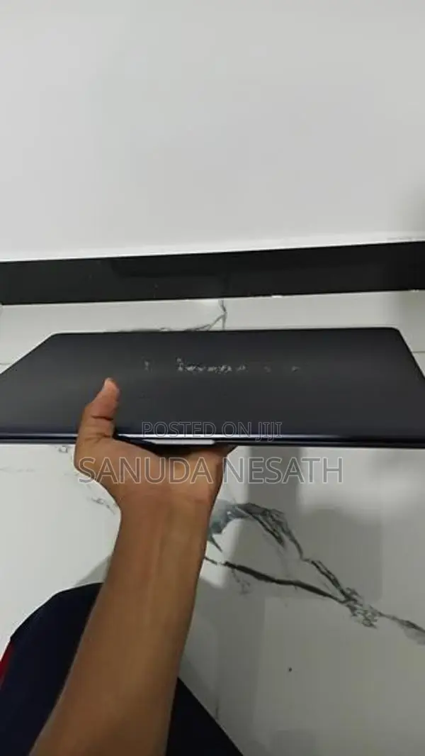 Asus Vivobook