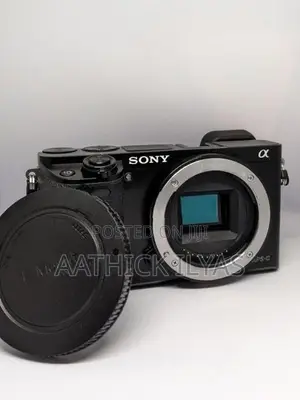 Sony A6000 Mirrorless Camera Body Only - 14.5K Shutter Count