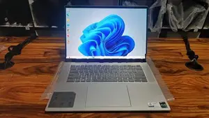 Dell Inspiron 16 7620 i7 12th Gen 16GB Ram 512GB NVMe Laptop