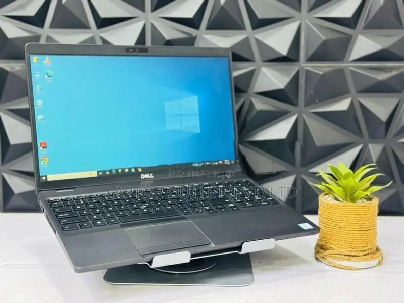 Dell Latitude 5500/ Core i5 8th Gen/8GB RAM/256GB NVMe SSD/15.6" FHD I
